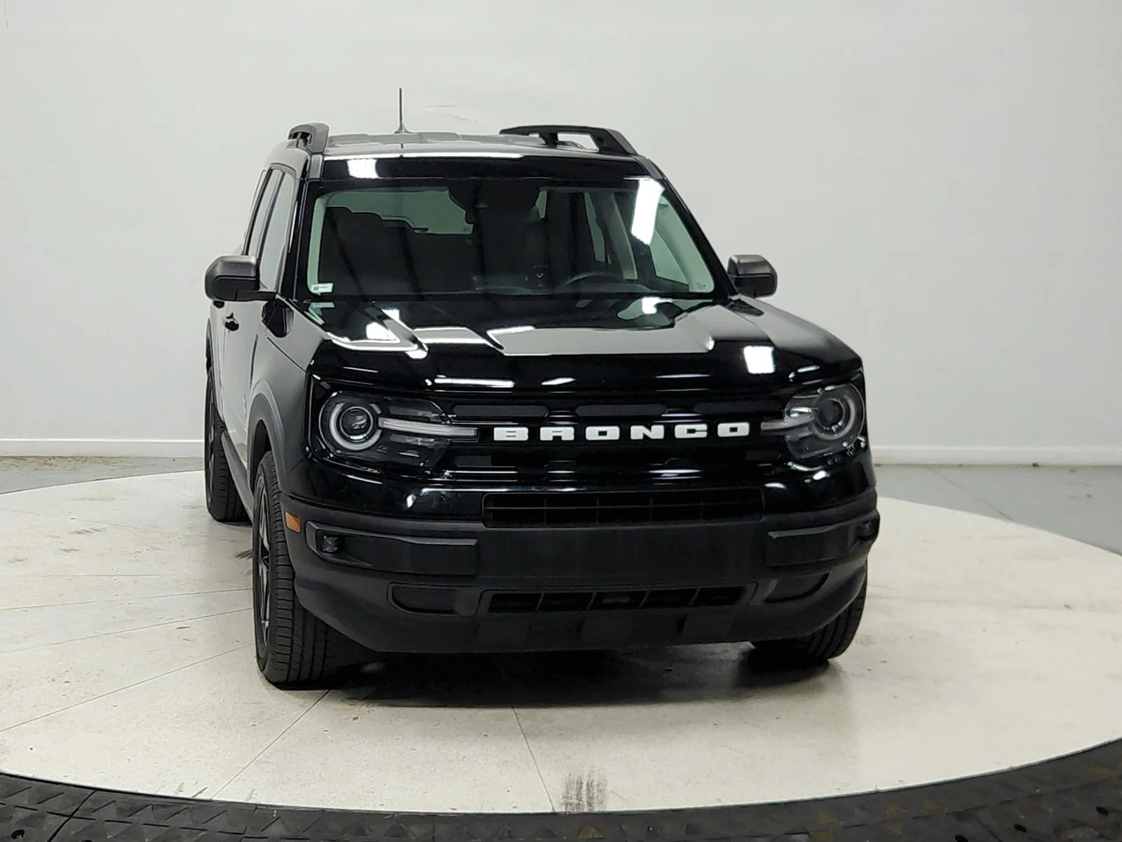 Used 2022 Black Ford Outer Banks image 3