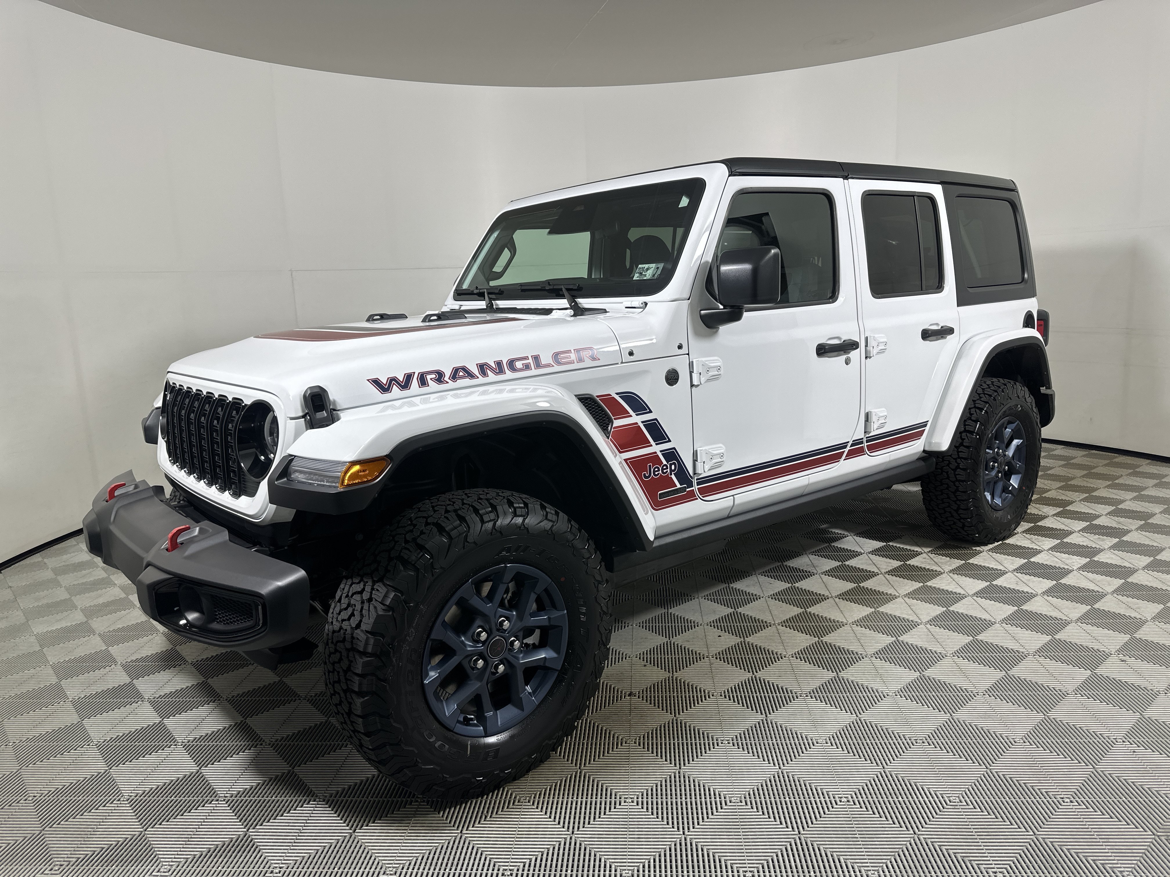 New 2026 Bright White Clearcoat Jeep  image 3