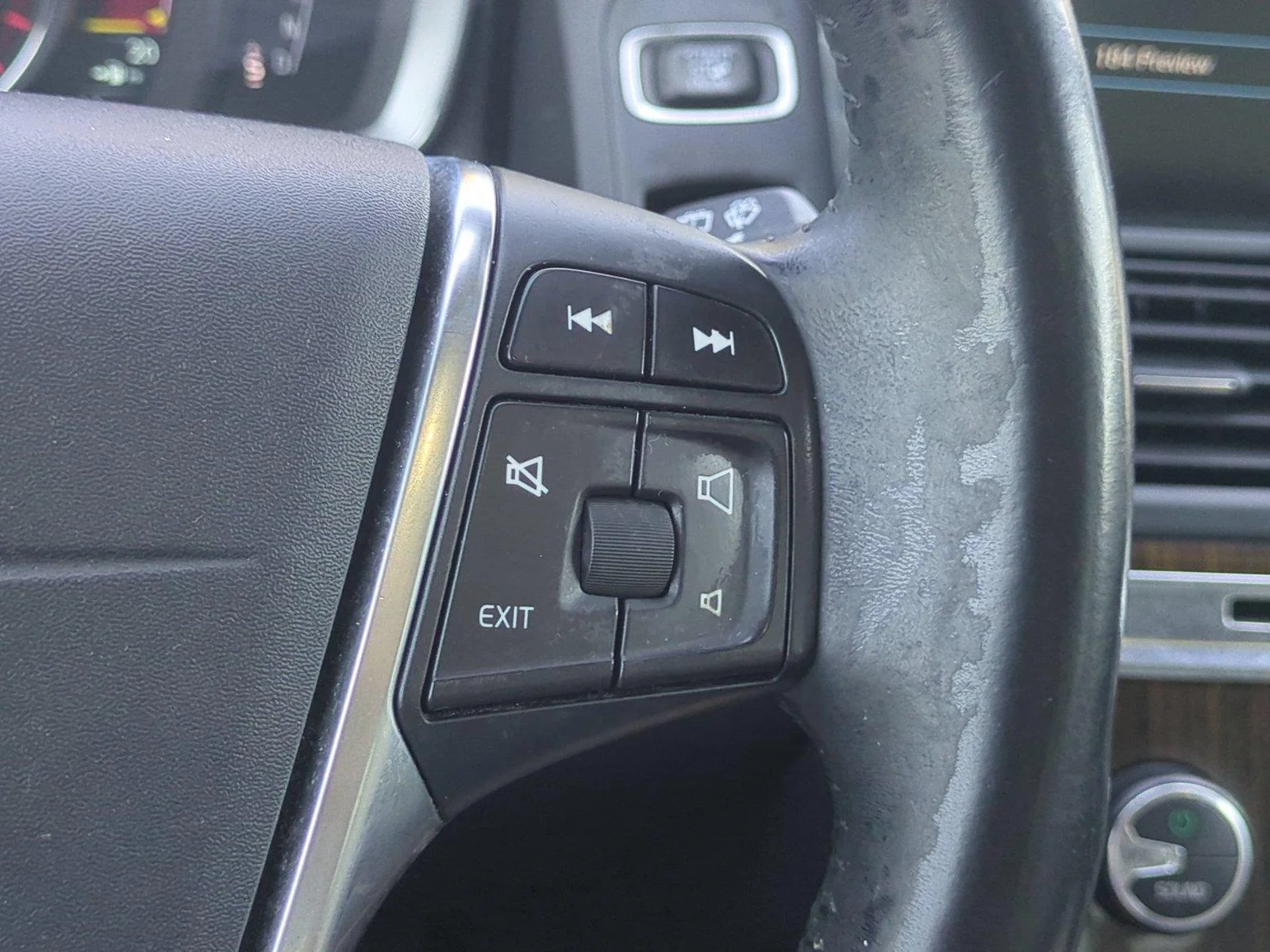 Used 2015 Ice White Volvo T5 Drive-E Premier image 20