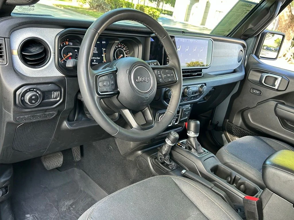 Certified Used 2025 Gray Jeep Sport S image 17