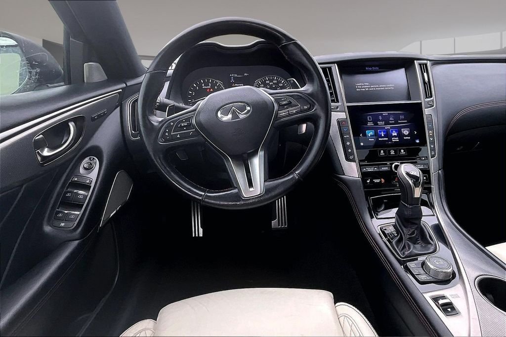 Used 2019 White INFINITI Red Sport 400 image 5