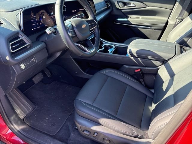 Used 2025 Red Chevrolet LT image 17