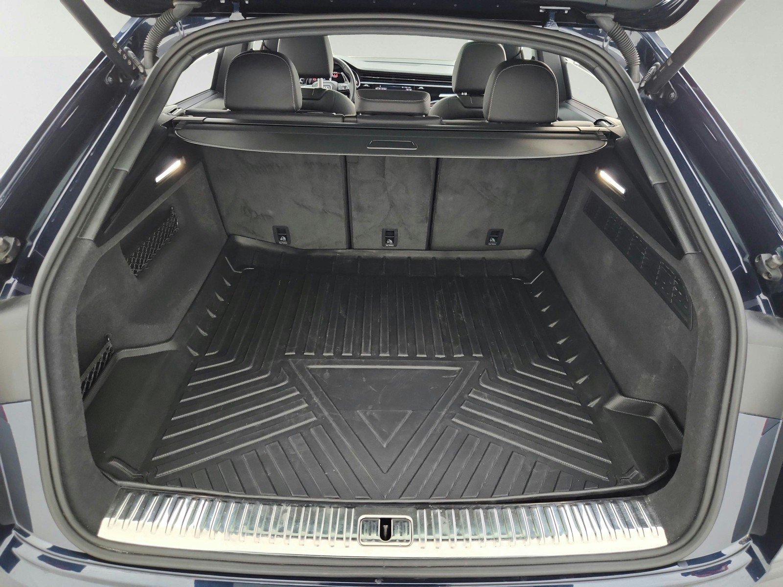Used 2025 Waitomo Blue Metallic Audi Premium Plus image 27