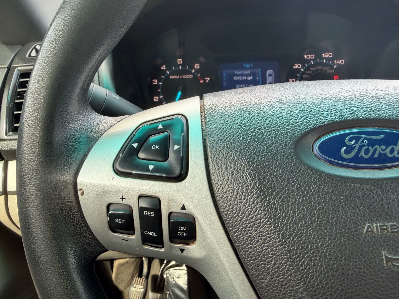Used 2014 Oxford White Ford Base image 24