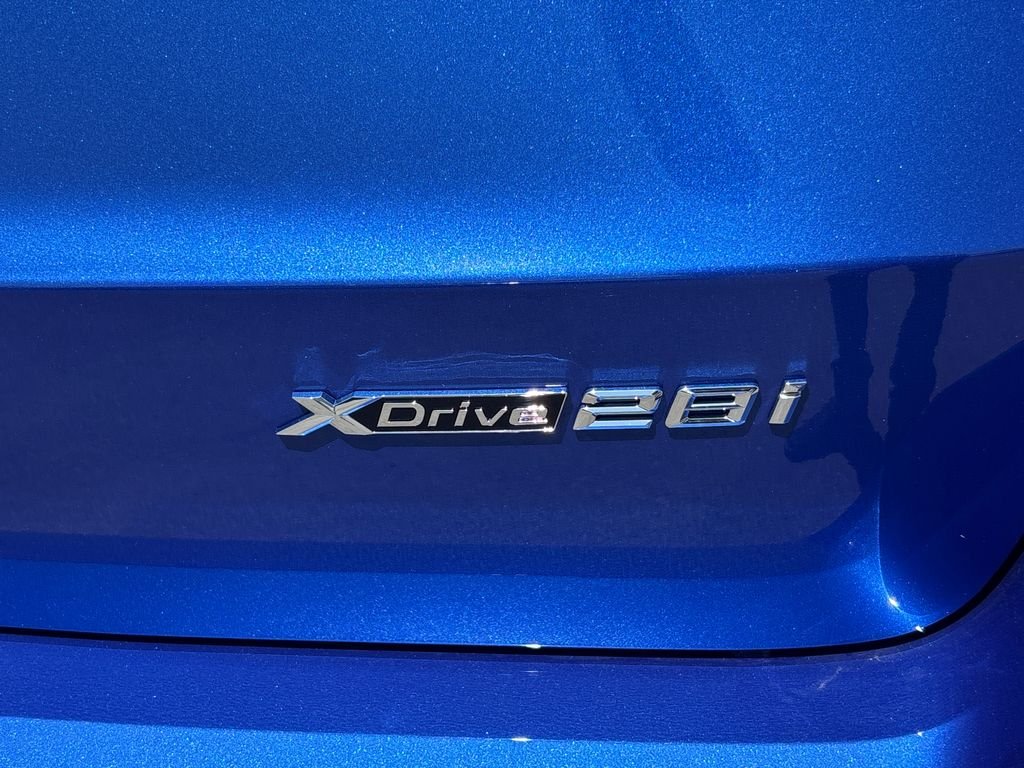 New 2027 Portimao Blue Metallic BMW xDrive28i image 12