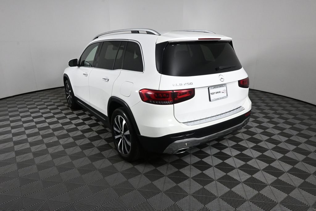 Certified Used 2022 White Mercedes-Benz GLB 250 image 4