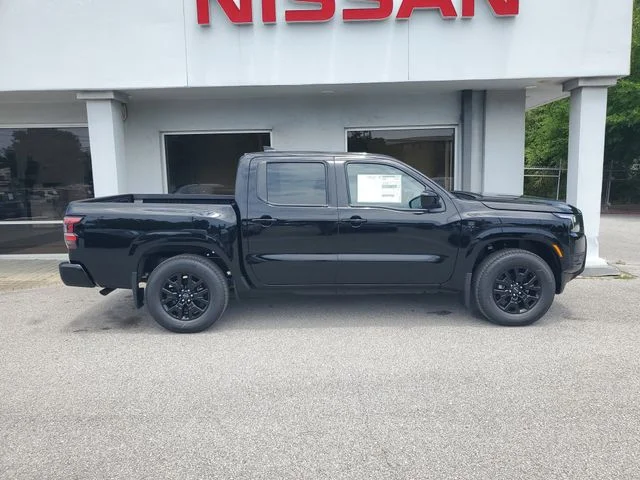 New 2026 Super Black Nissan Crew Cab SV image 2