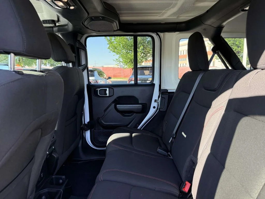 Used 2023 White Jeep Rubicon image 17