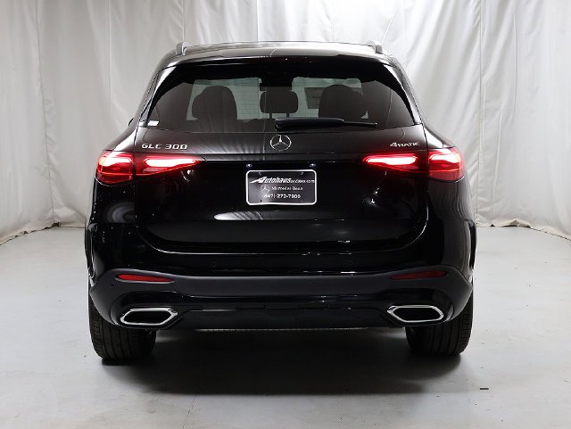 New 2027 Black Mercedes-Benz GLC 300 image 7