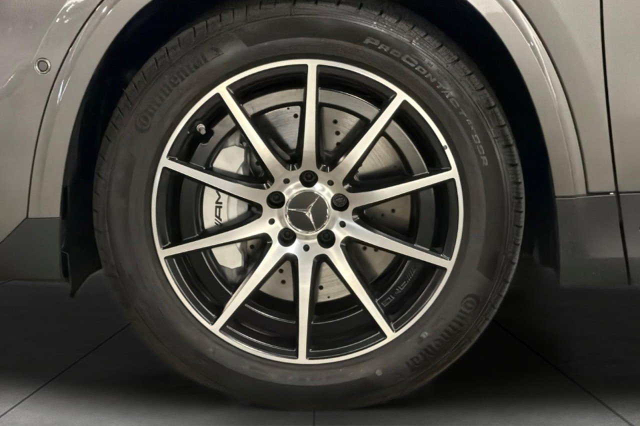 New 2026 Mountain Grey Metallic Mercedes-Benz AMG® GLA 35 4MATIC SUV image 24