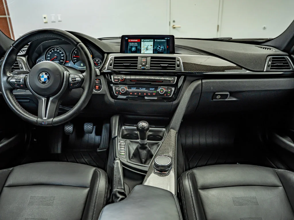 Used 2018 Mineral Gray Metallic BMW  image 38