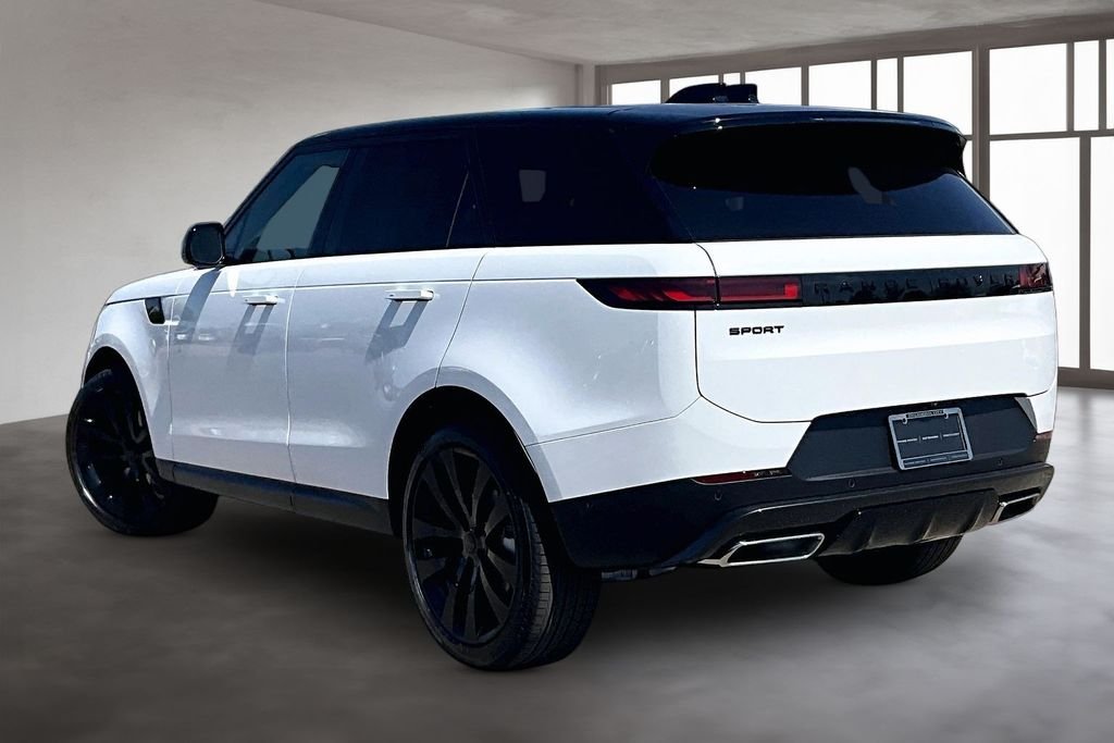 New 2026  Land Rover SE image 3