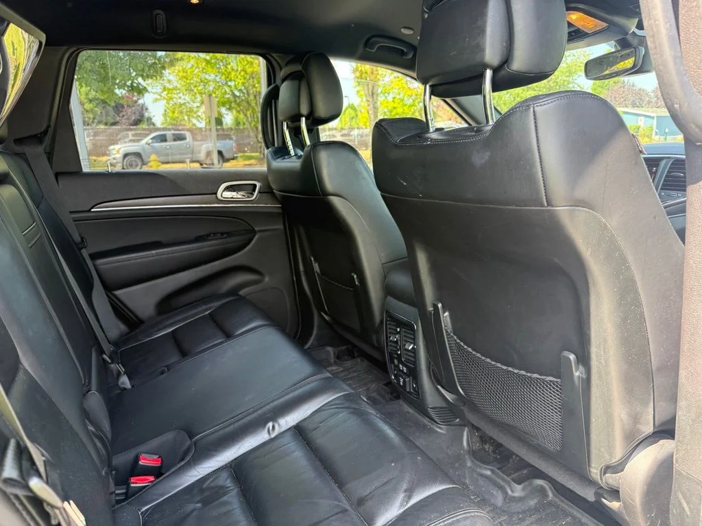 Used 2018 Bright White Clearcoat Jeep Limited image 23