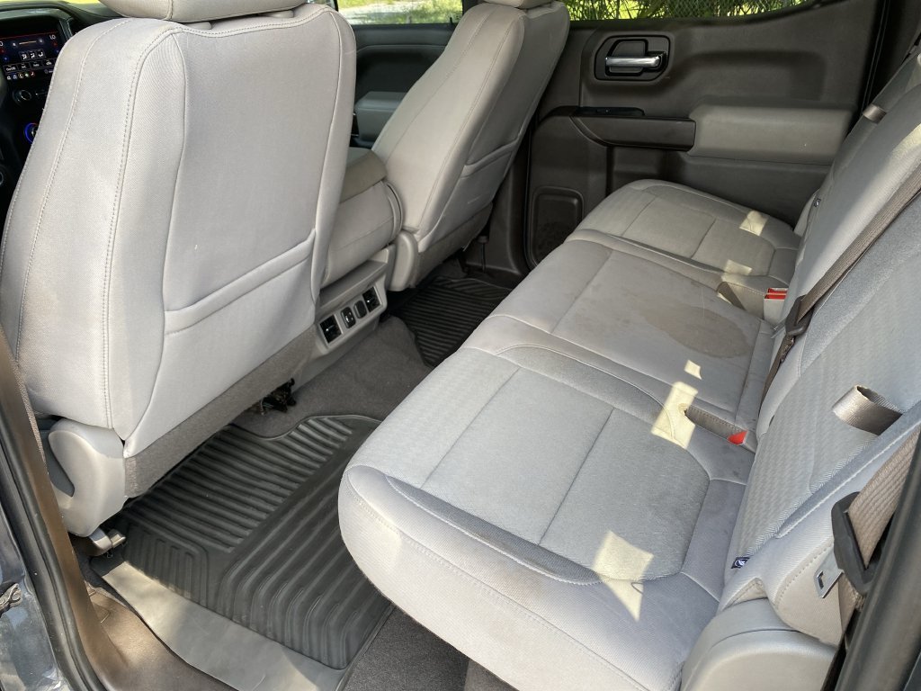 Used 2020 Shadow Gray Metallic Chevrolet LT image 26