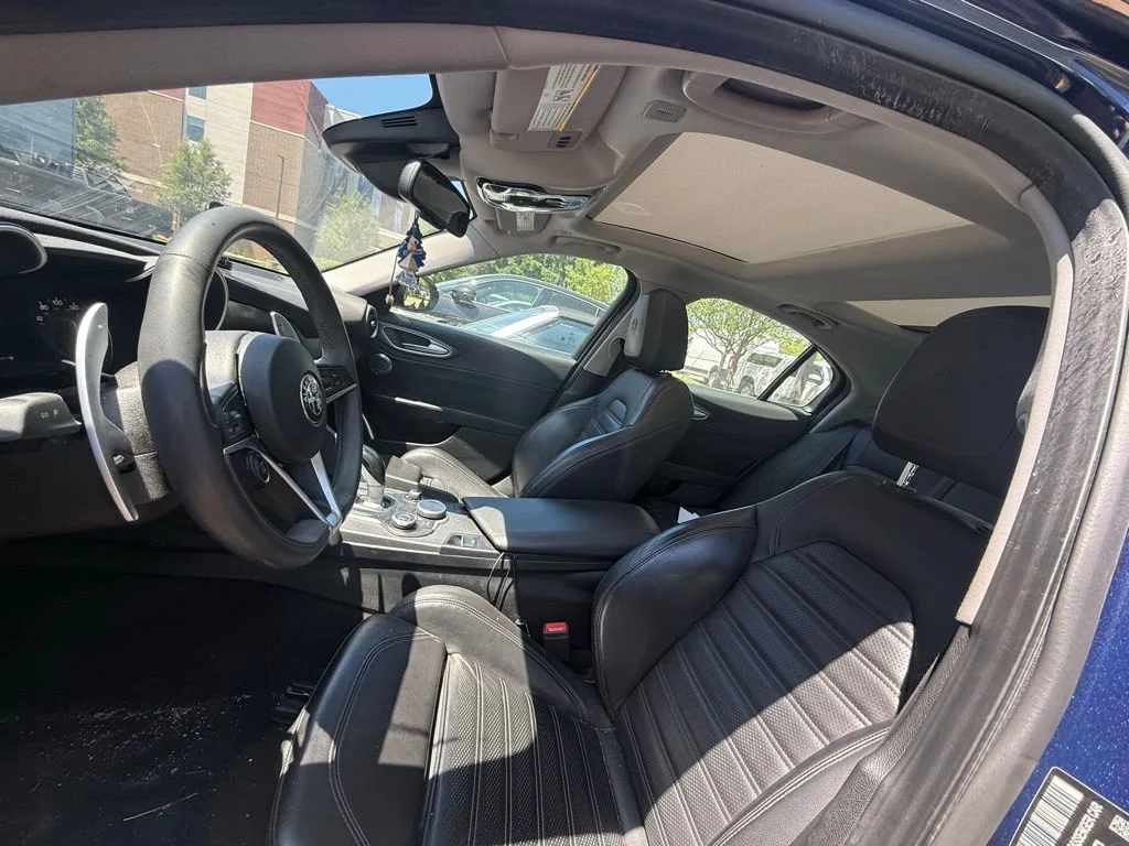 Used 2019 Blue Alfa Romeo Ti Sport image 11