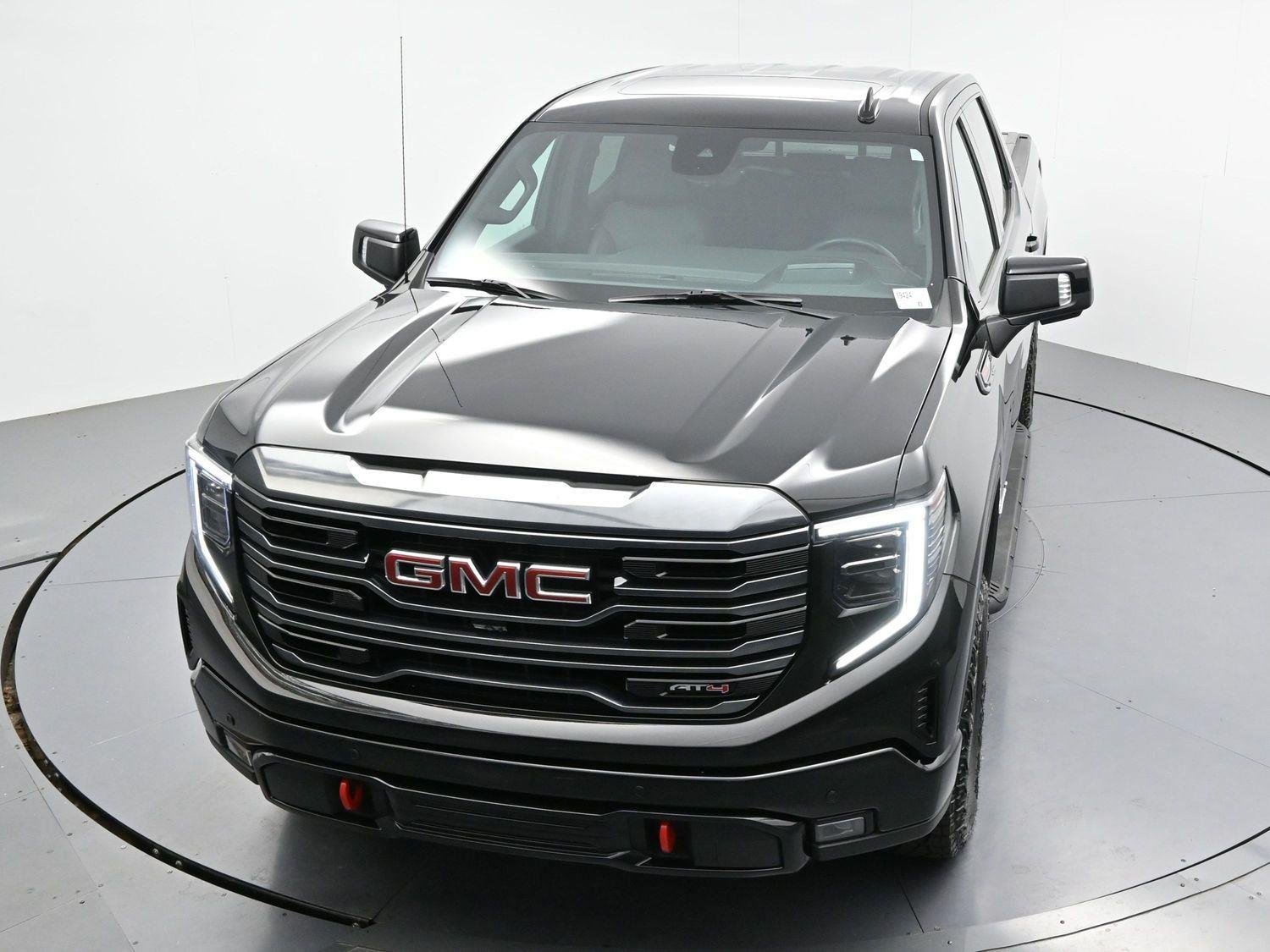 Used 2024 Onyx Black GMC AT4 image 39