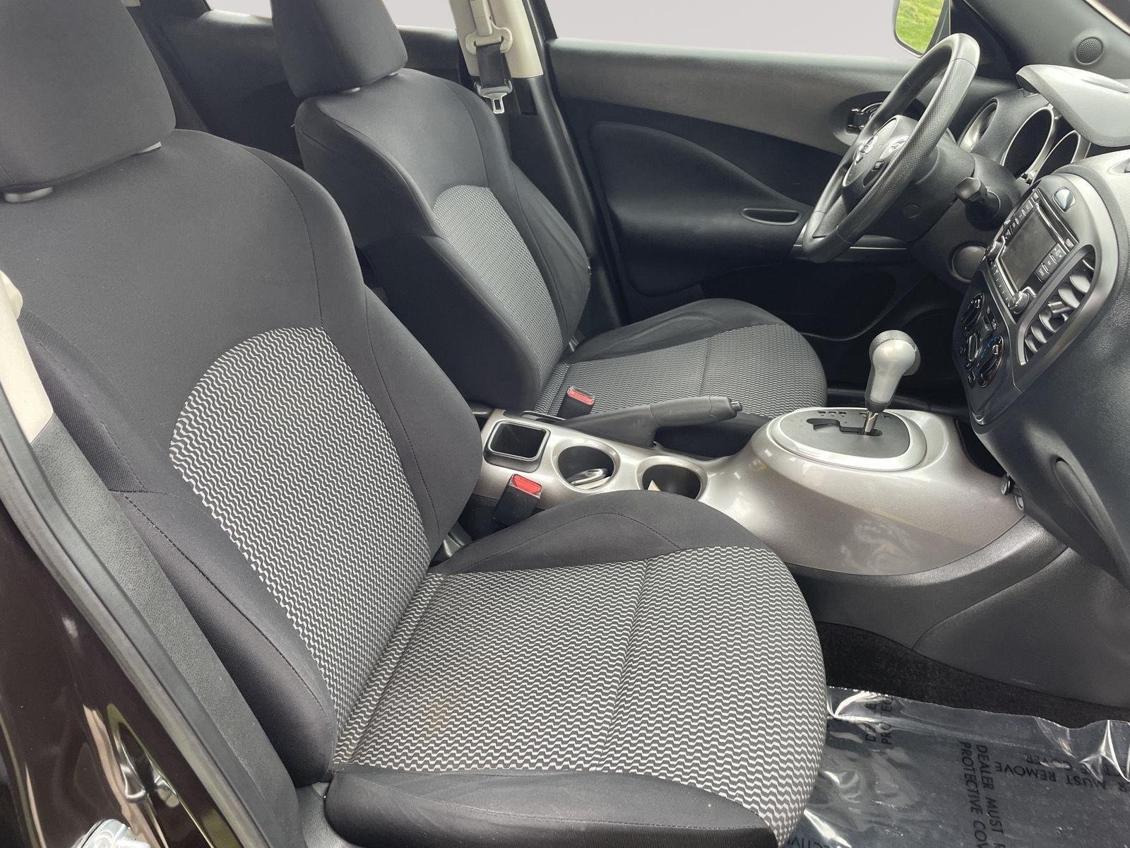 Used 2015 Bordeaux Black Nissan S image 27