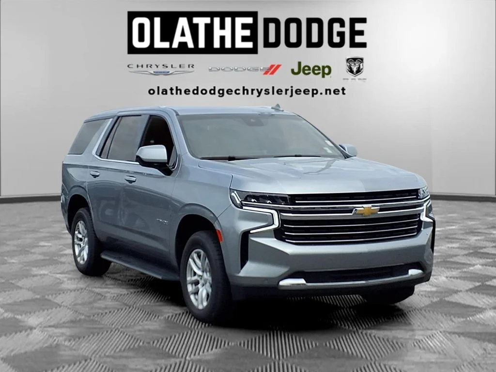 Used 2024 Gray Chevrolet LT image 34