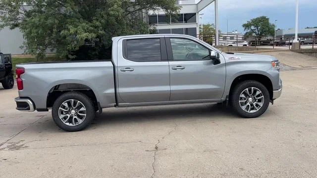 New 2026 Sterling Gray Metallic Chevrolet LT image 9