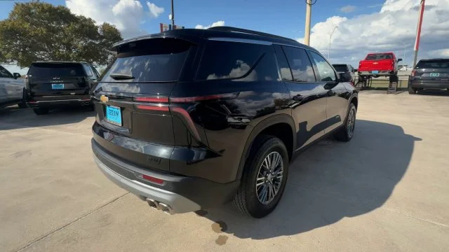 2026 Chevrolet Traverse LT - Photo 8