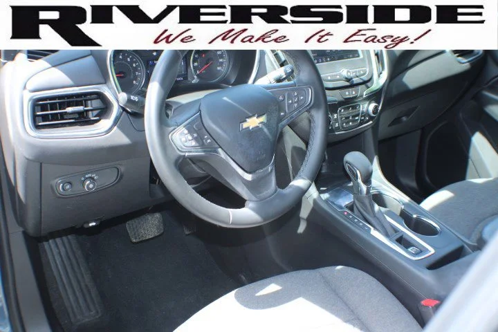 Used 2024 Lakeshore Blue Metallic Chevrolet LT image 7