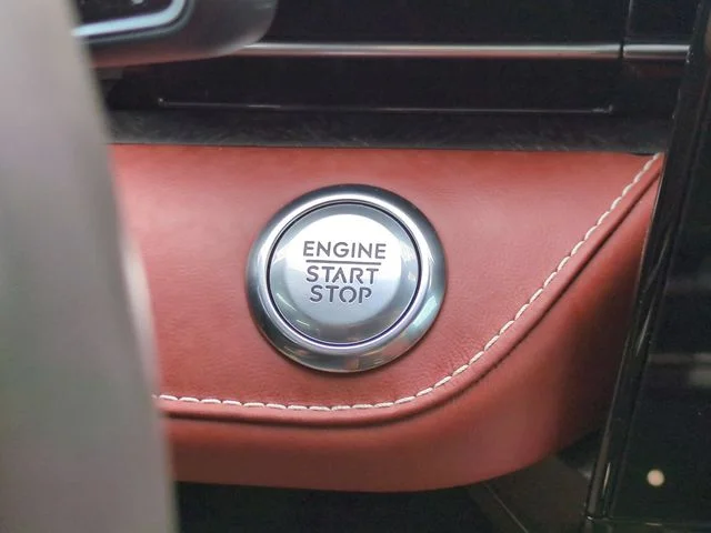 Used 2024 Silver Lincoln Black Label image 27