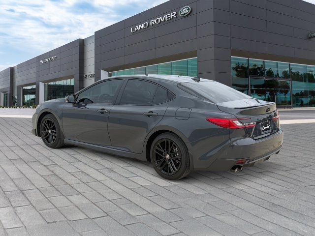 Used 2026  Toyota SE image 3