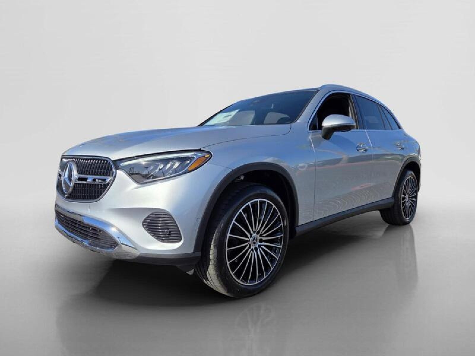New 2026 Cirrus Silver Metallic Mercedes-Benz GLC 300 SUV image 8