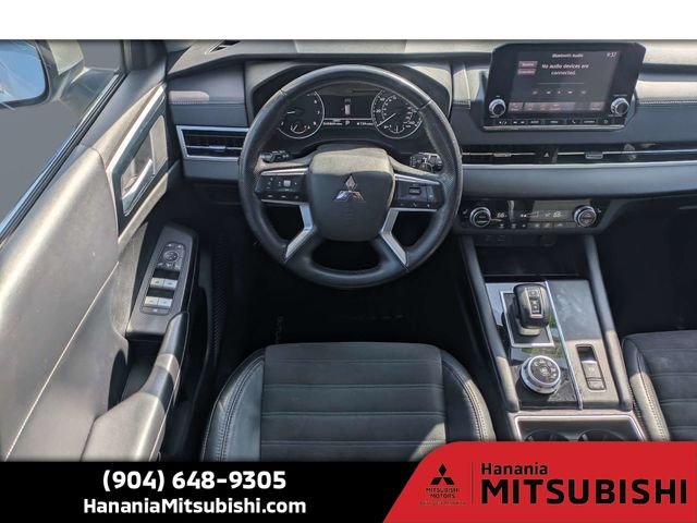 Used 2023 Silver Mitsubishi SE Special Edition image 17