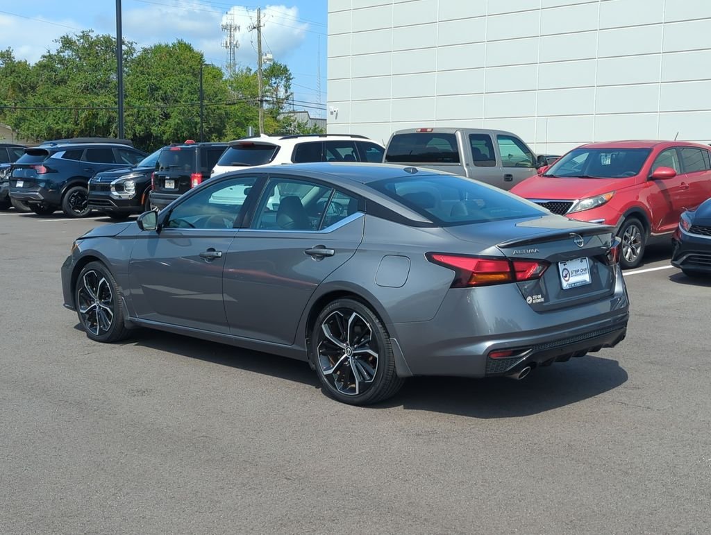 Used 2024 Gray Nissan 2.5 SR image 5