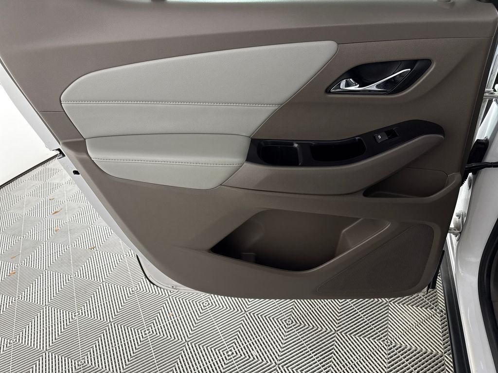 2020 Chevrolet Traverse 3LT - Photo 12