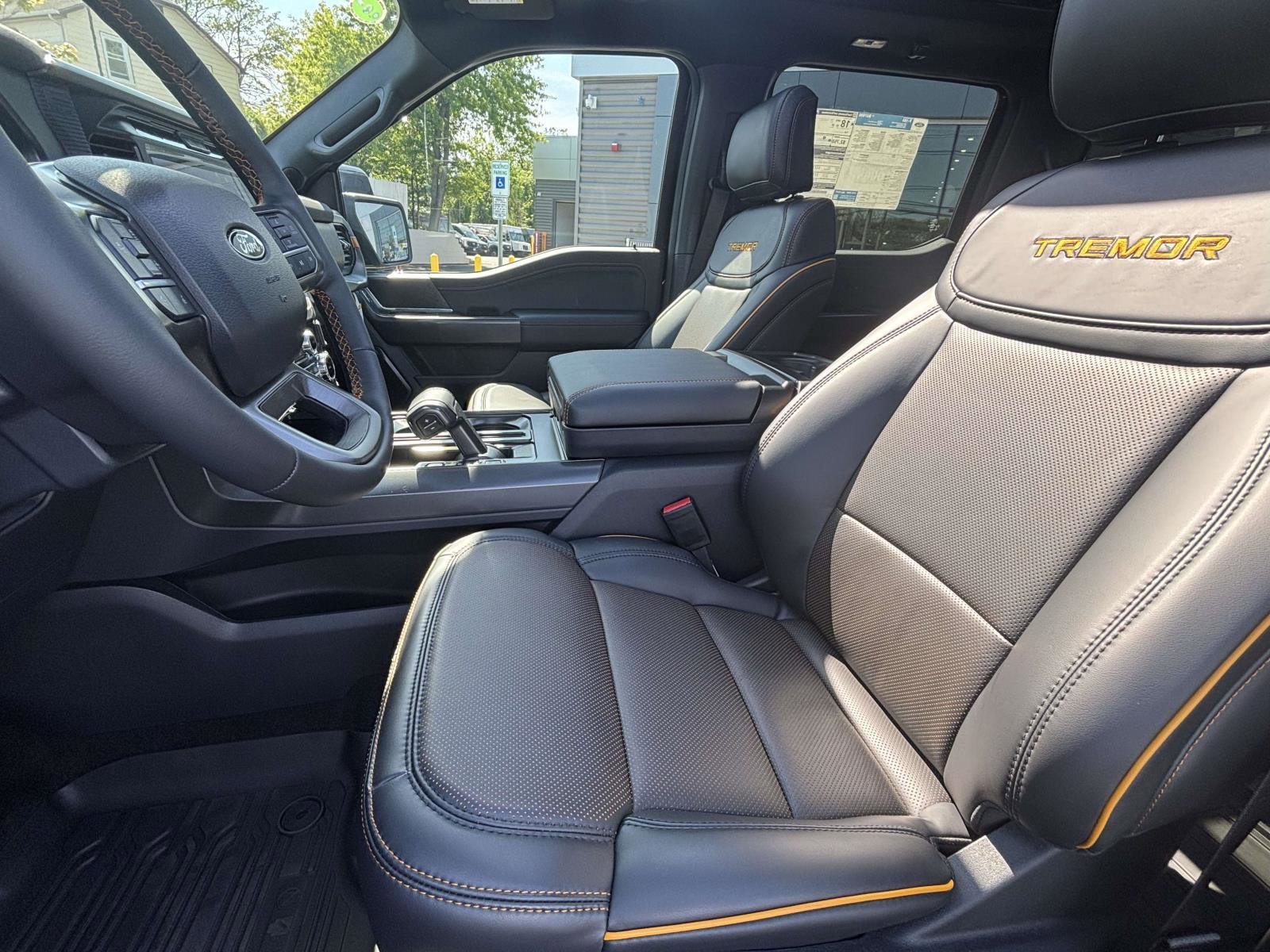 New 2026 Agate Black Metallic Ford Tremor® image 27