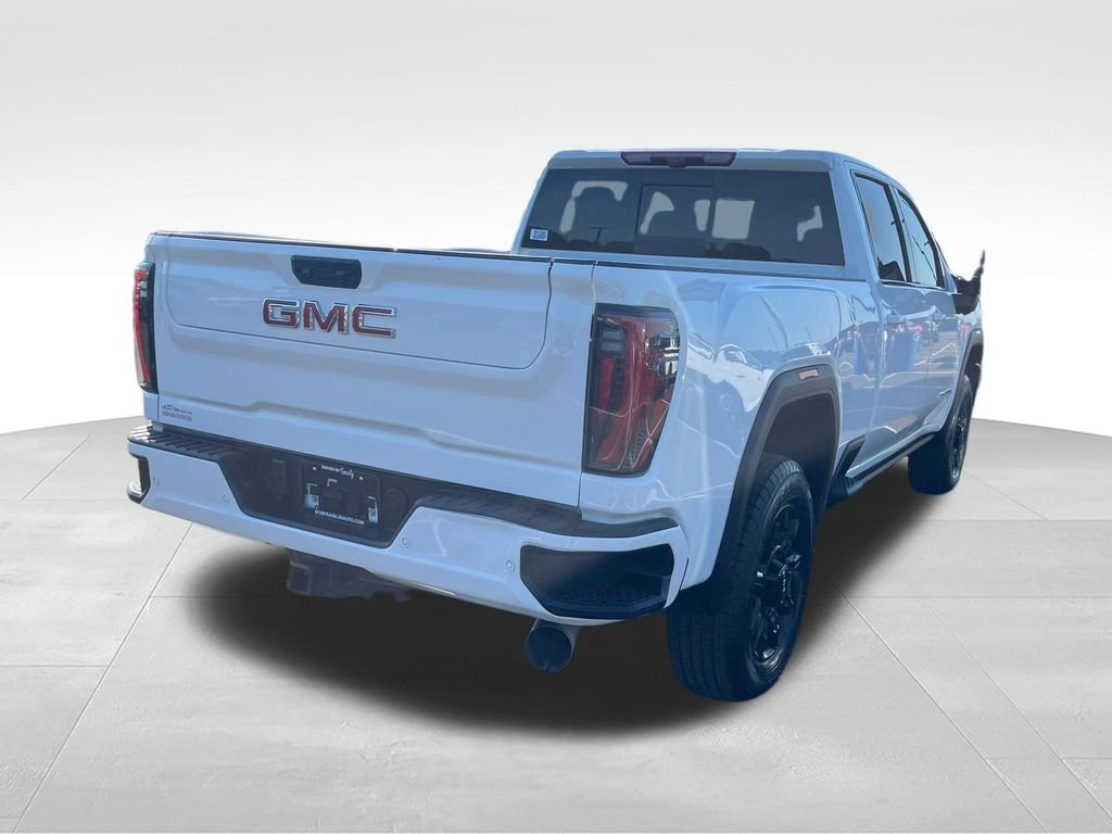 Used 2025 White GMC AT4 image 5