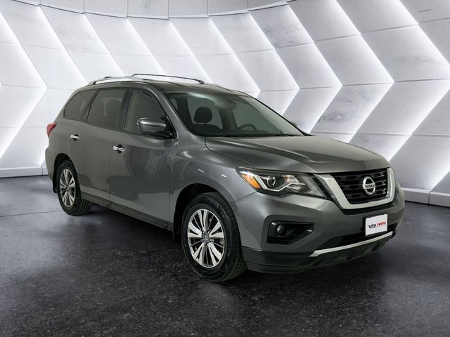 2020 Nissan Pathfinder SV