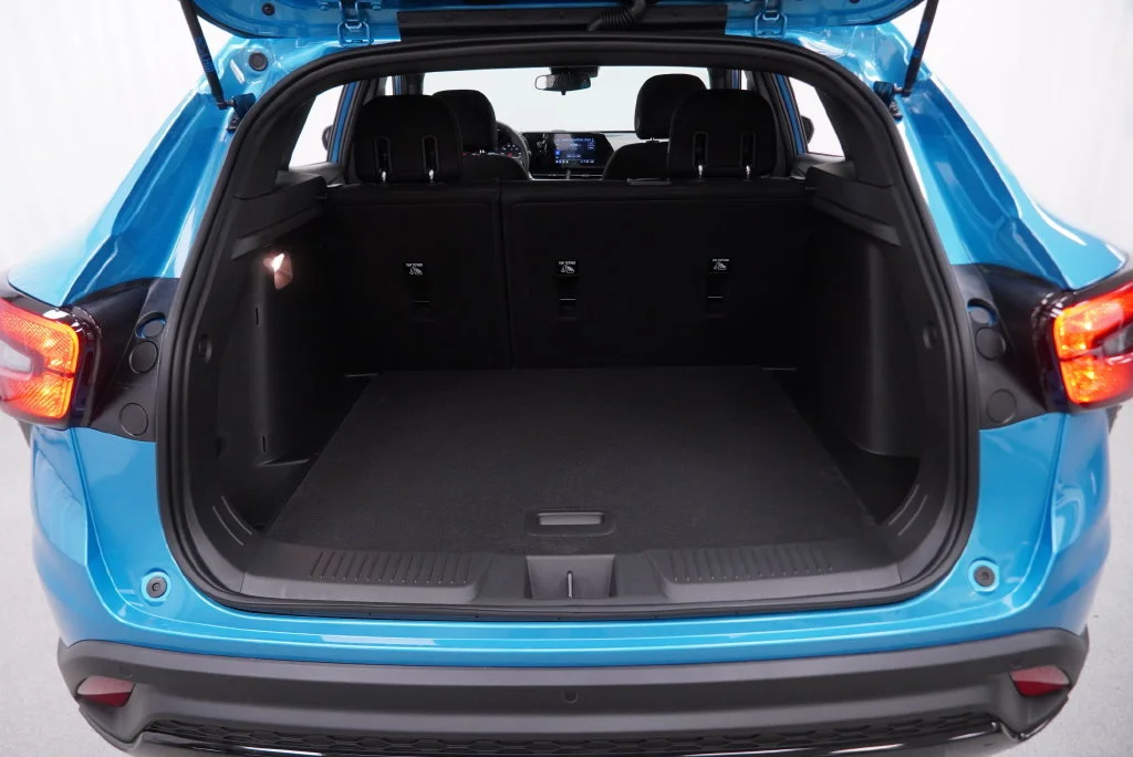 New 2026 Marina Blue Metallic Chevrolet 1RS image 32