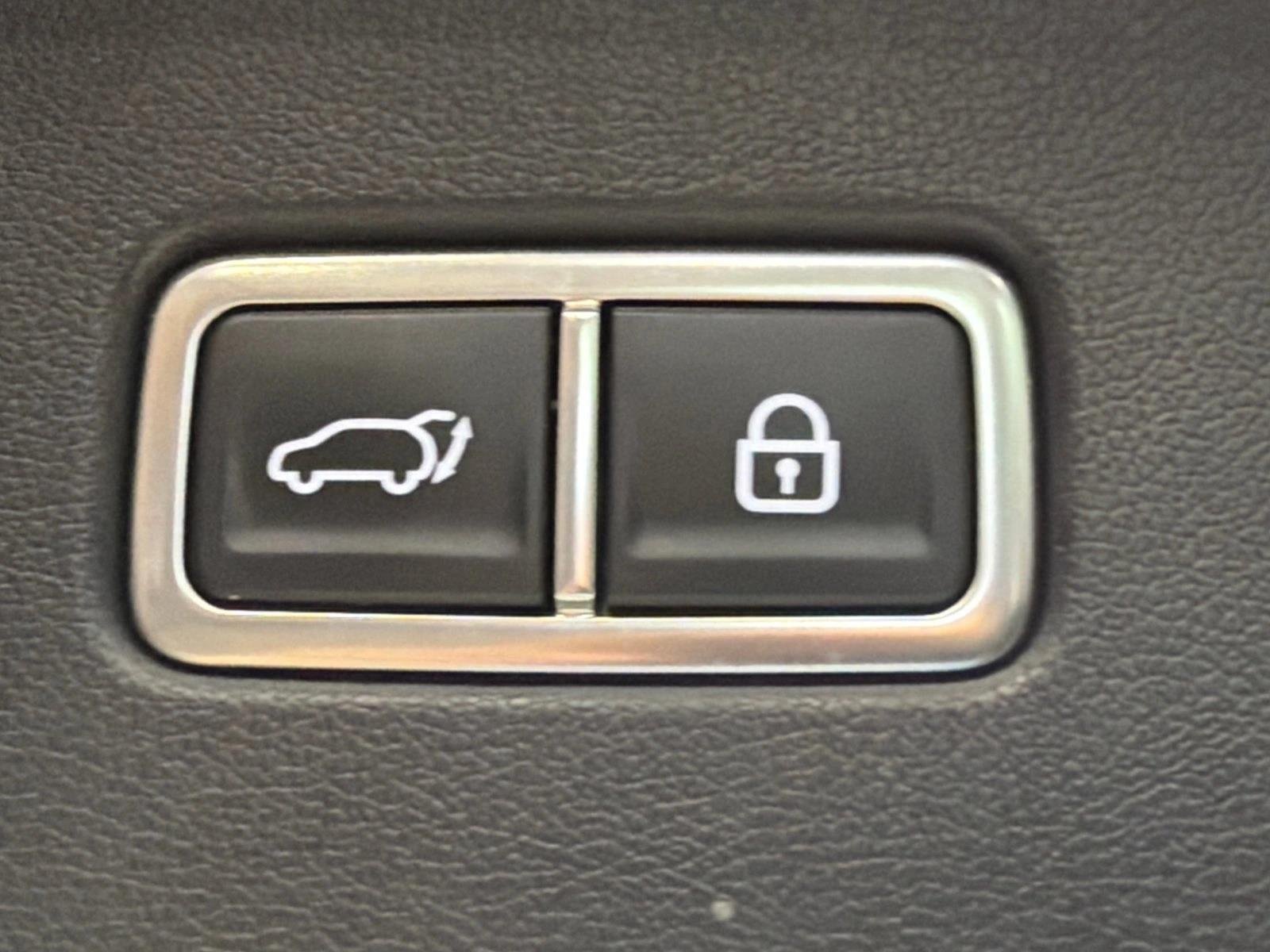 Used 2023 Ebony Black Kia SX Prestige image 21