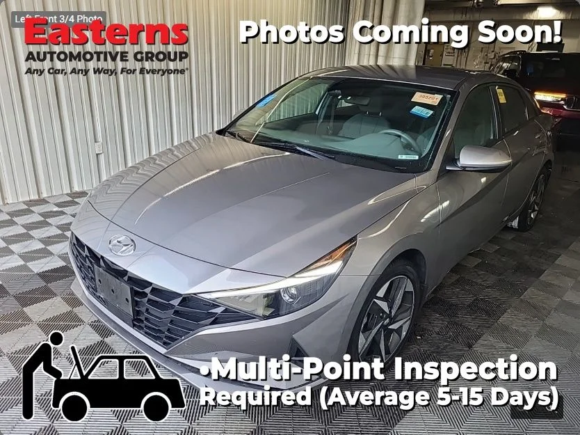 Used 2023 Silver Hyundai SEL image 1