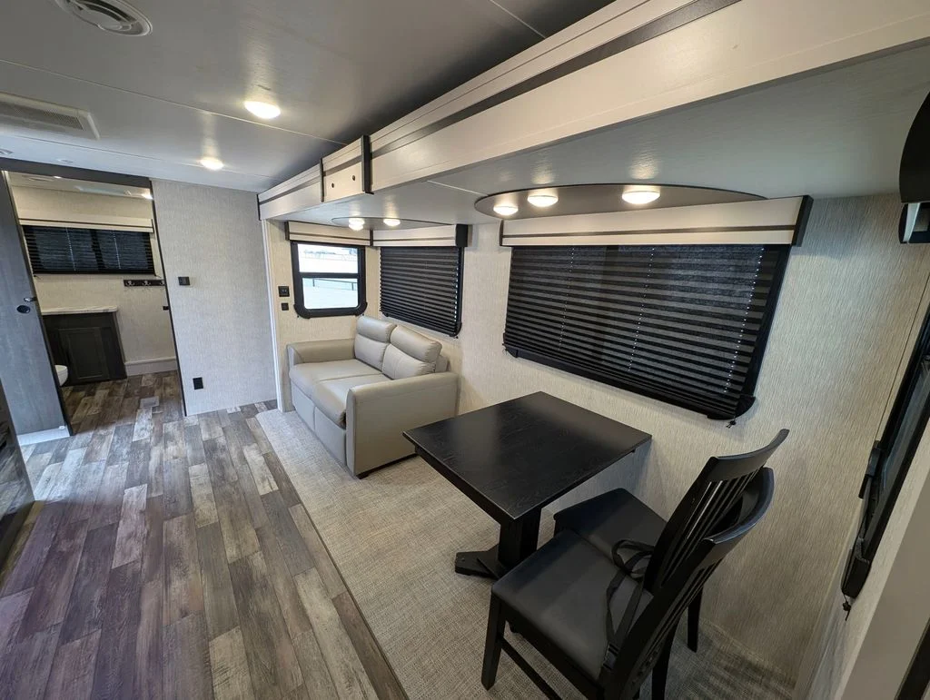 Used 2022  Crossroads Cruiser Air image 8