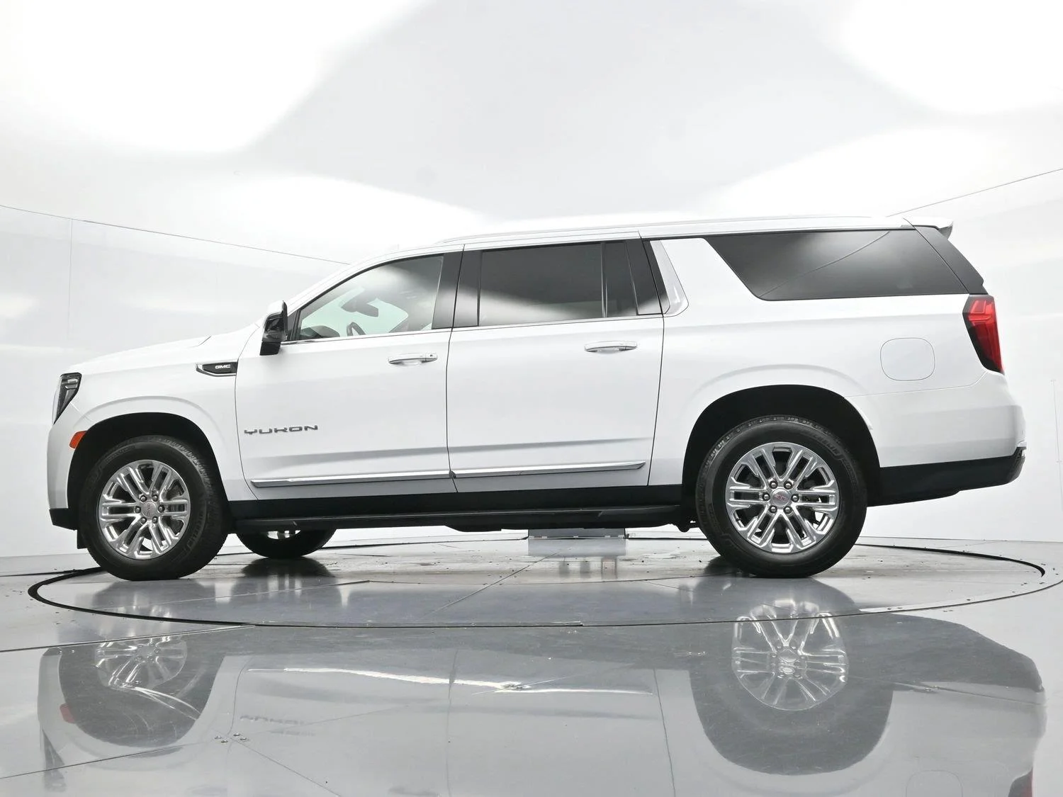 Used 2022 SUMMIT WHITE GMC SLT image 53