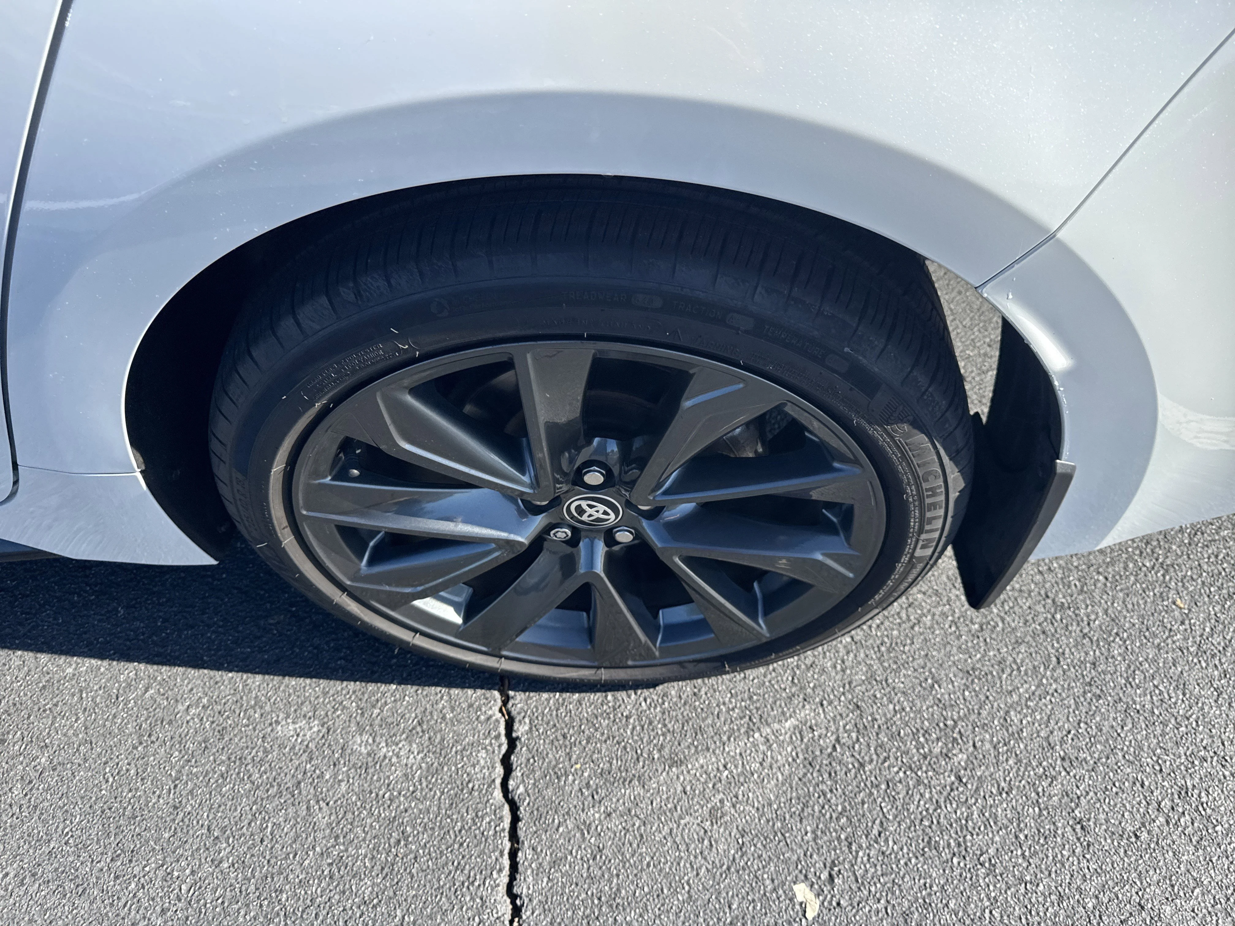 Used 2024  Toyota  image 12