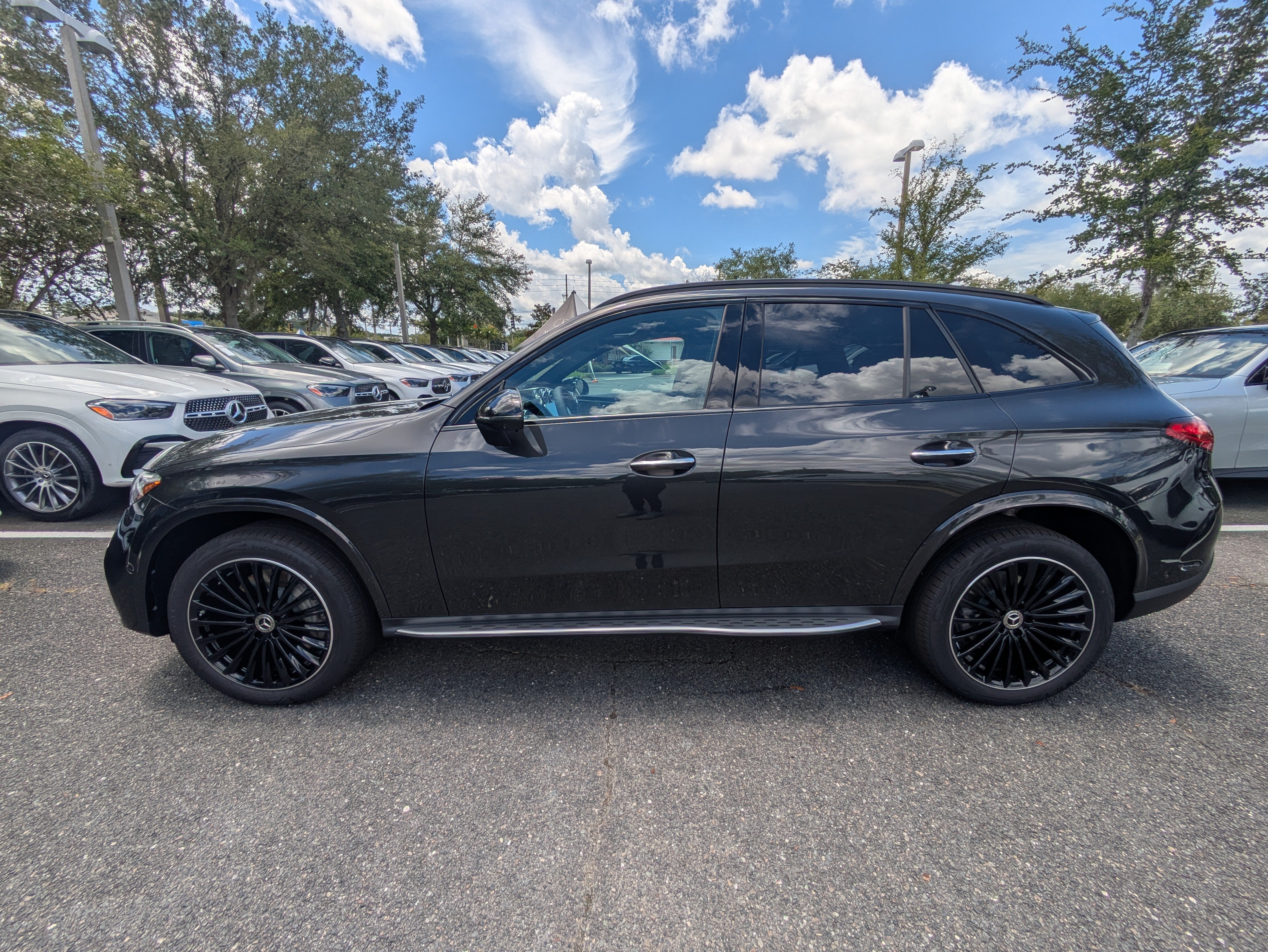New 2026 Graphite Grey Metallic Mercedes-Benz GLC 300 image 7