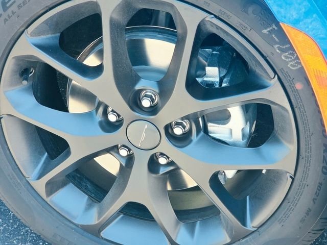 New 2027 Hydro Blue Pearl-Coat Exterior Paint Chrysler Limited image 21