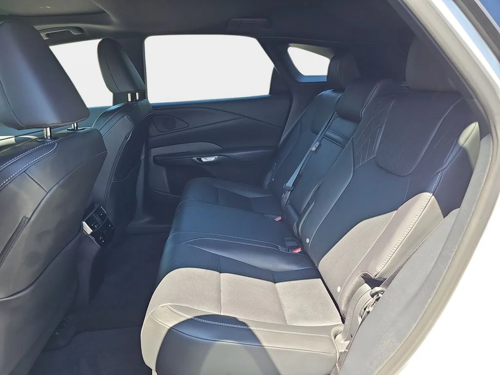 Certified Used 2024 EMINENT WHITE PEARL Lexus 350 Premium Plus image 17