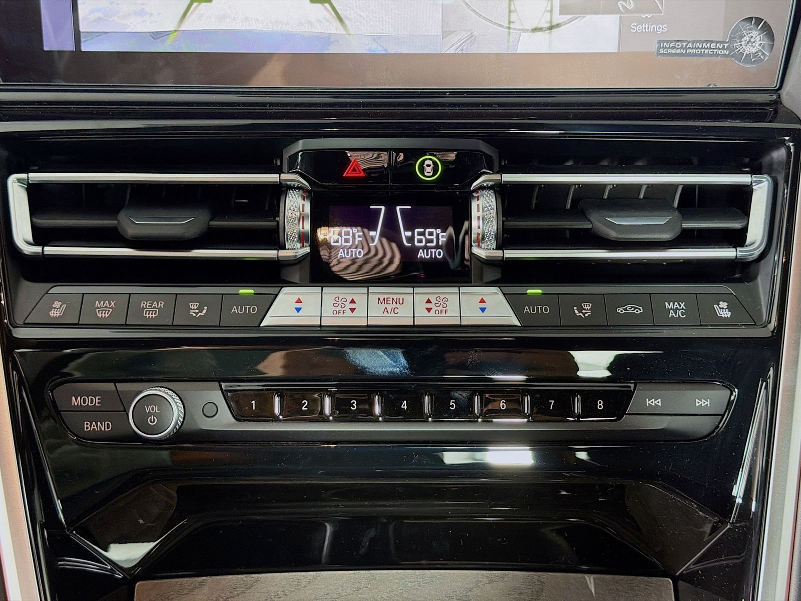 2026 BMW 8 Series 840i - Photo 16