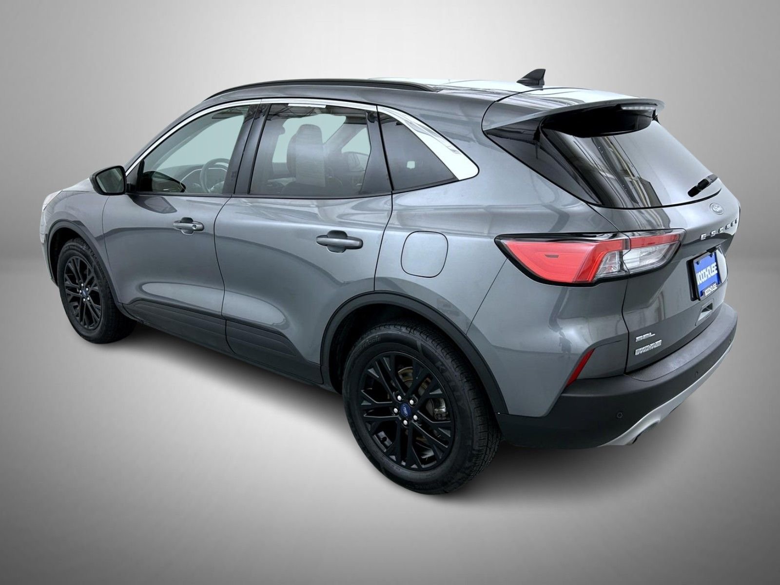 Used 2022 Gray Ford SEL image 7