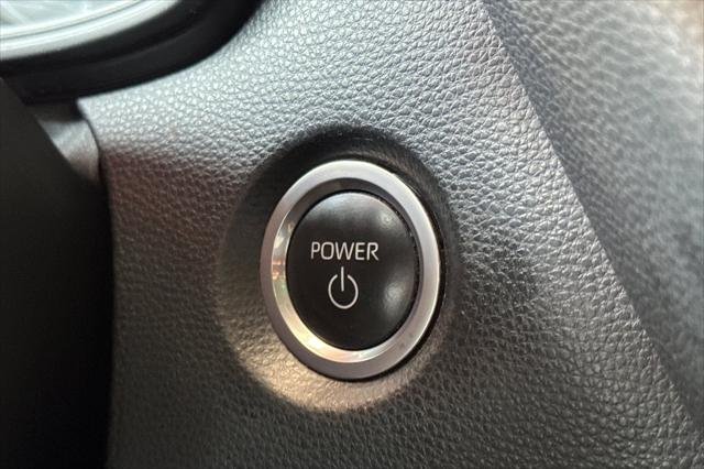 Certified Used 2023 RUBY FLARE PEARL Toyota  image 28