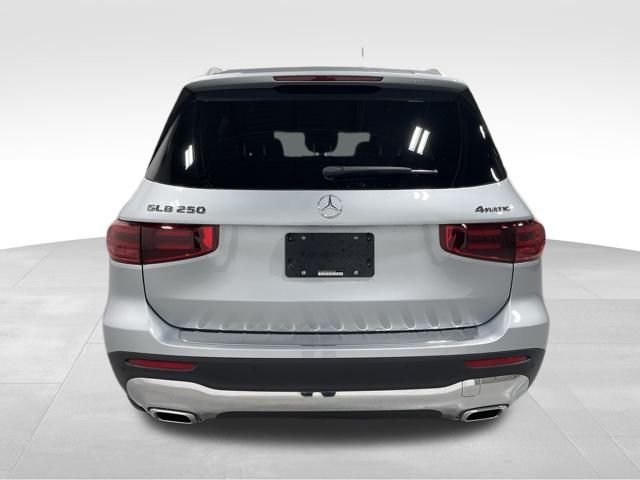 New 2026  Mercedes-Benz GLB 250 image 6