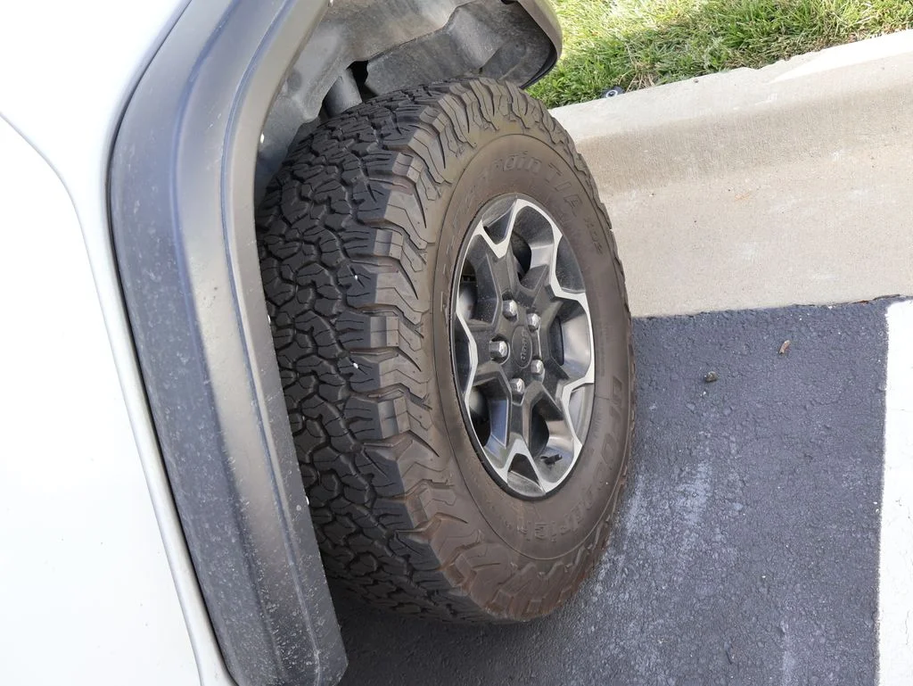 Used 2022 White Jeep Unlimited Rubicon 4xe image 22