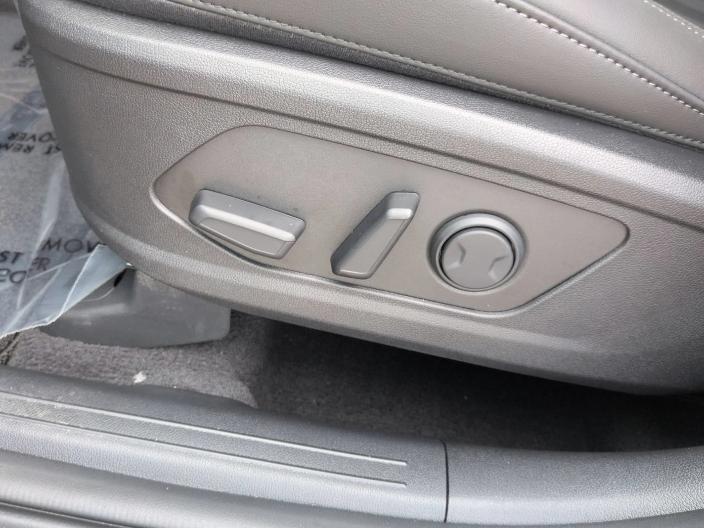 New 2026 Wolf Gray Kia S image 35