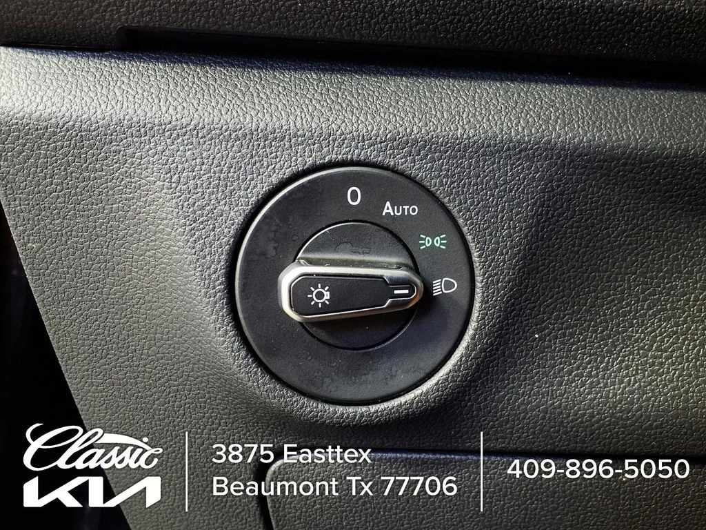 Used 2024  Volkswagen 1.5T SE image 24